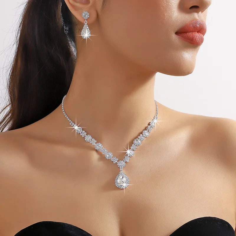 Luna Crystal Drop Set